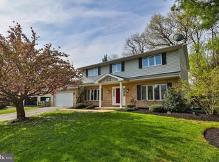886 Dorset Rd, Allentown, PA 18104