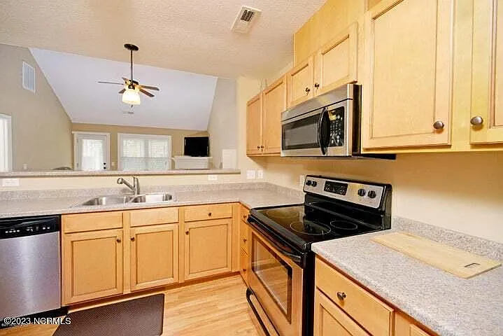 2206 Sweet Bay Dr #A — Photo 6