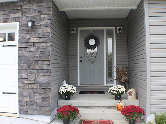 5th image of 125 Lakeview Heights Dr