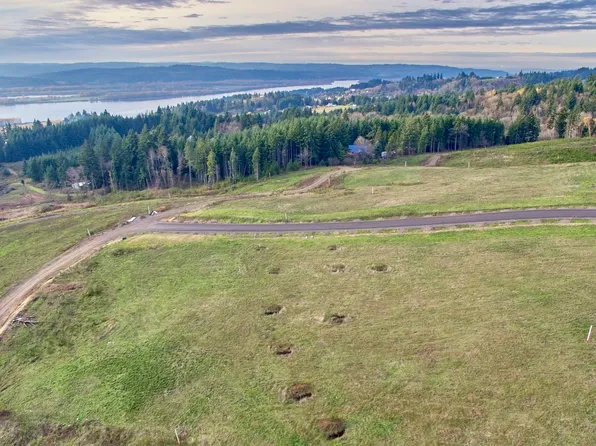 423 Island View Drive #D, Woodland, WA 98674