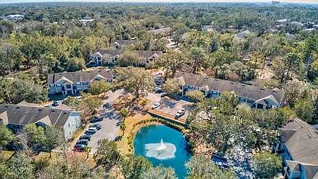 Water's Edge Apartments — Photo 49