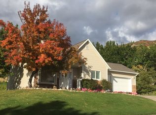 165 E 1975 N, Centerville, UT 84014