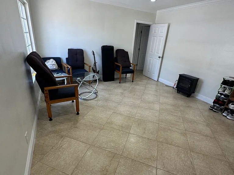 4847-4849 Topanga Canyon Blvd — Photo 5