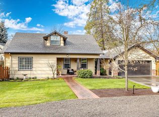 8 Richmond Ave, Medford, OR
