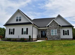 3729 SE School Rd, Greensboro, NC 27406