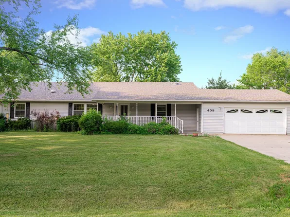 409 Wild Rice Ln, Dixon, IL 61021