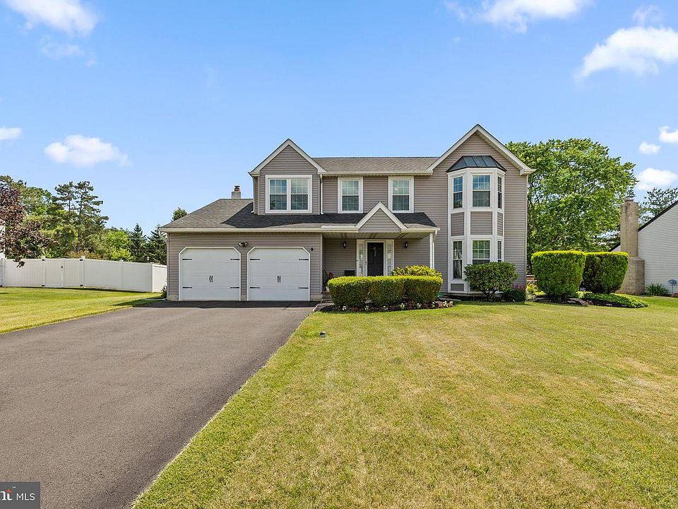 1st image of 724 Quail Cir