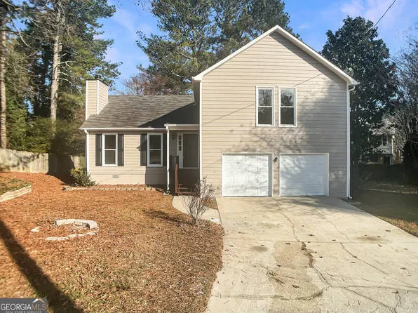 304 Lamden Ct, Lawrenceville, GA 30046