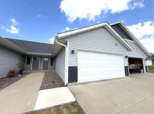 1933 Southridge Ave, Menomonie, WI 54751