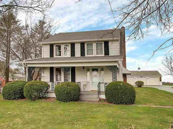 1131 Felton Rd, Red Lion, PA 17356