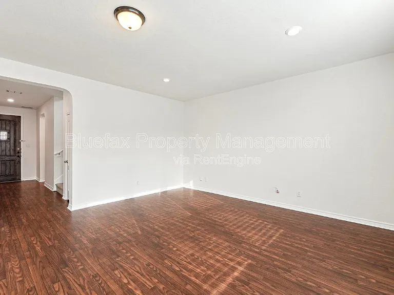 3306 Putnam Flds — Photo 4