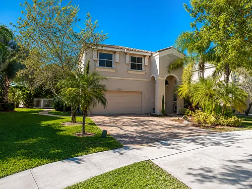 5082 SW 164th Ave Photo 1