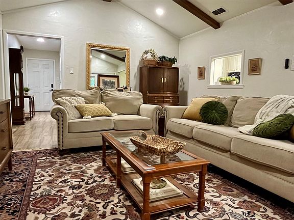 4th image of 1116 Willowcreek Rd