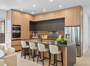 1735 SW 24th Ter, Miami, FL 33145