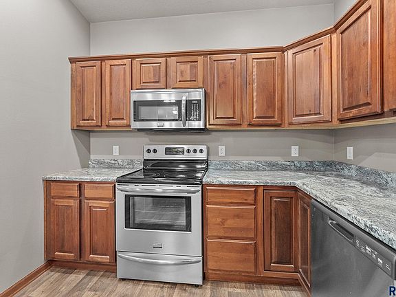 5th image of 4315 W Shipton St