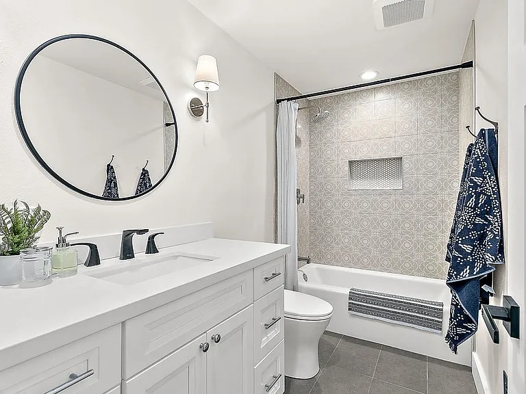5046 N Lexington St — Photo 7