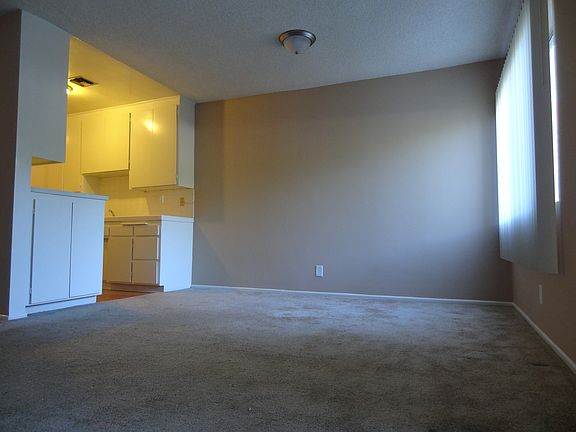 4th image of 650 Westbourne Dr APT 108