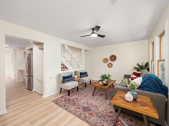 4th image of 4944 Buckthorn Ln