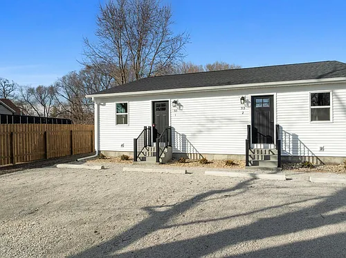 313 E Martin St #1 Photo 1