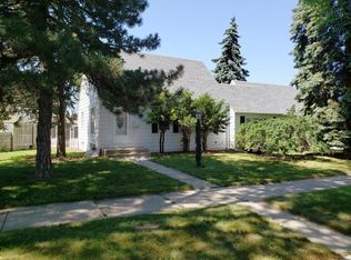 7032 W Stuth Pl, West Allis, WI