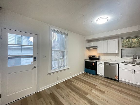 3rd image of 475 Wilson St
