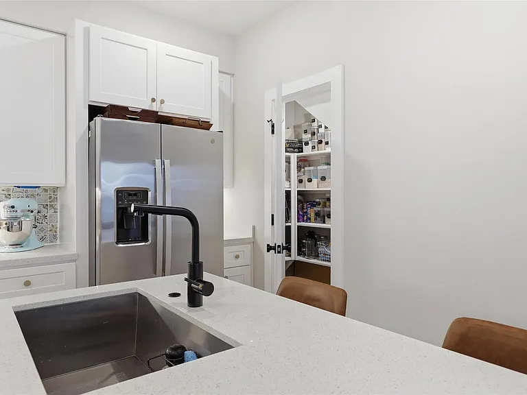 5825 Francis Oak Pl — Photo 8