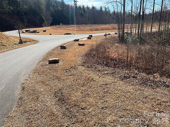 3rd image of 521 Timber Rock Trl #521
