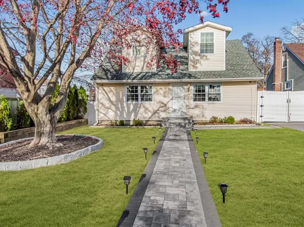 9 Chester Drive, Yonkers, NY 10710