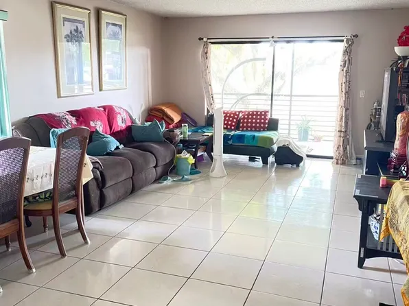 10000 Stirling Rd #306, Hollywood, FL 33024