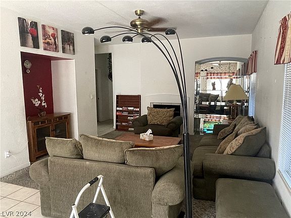 3rd image of 7849 Sea Horn Ct