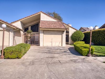 2766 W Celeste Ave APT 4, Fresno, CA, 93711