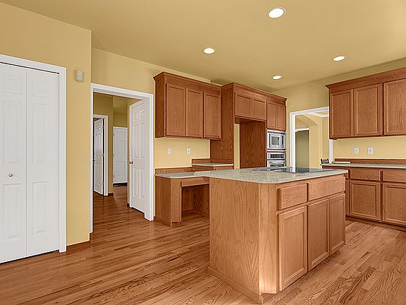 4th image of 15717 Manion Way NE
