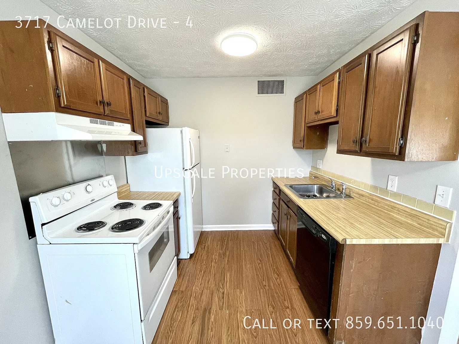 3717 Camelot Drive — Photo 4