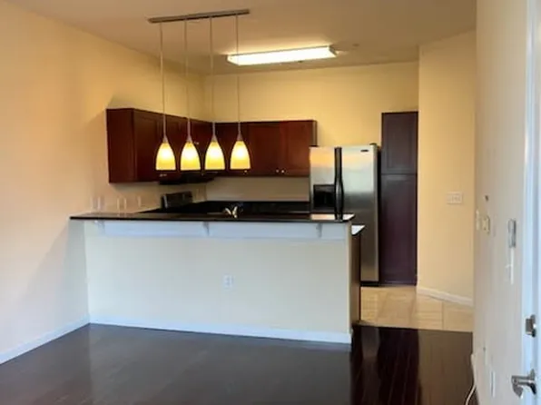 870 Mayson Turner Rd NW, Atlanta, GA