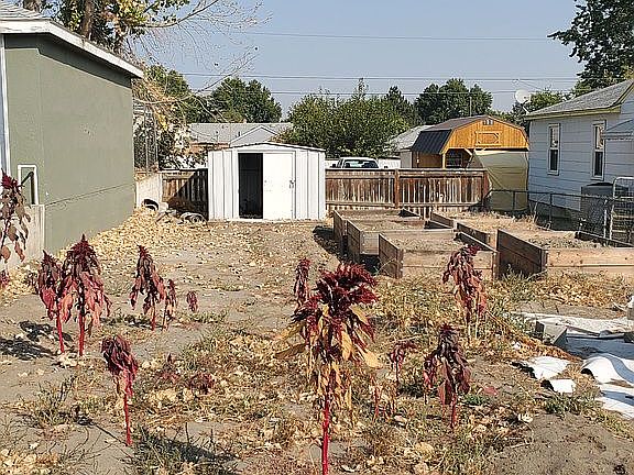 2 parcel lot 