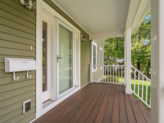 4th image of 175 Colburn St