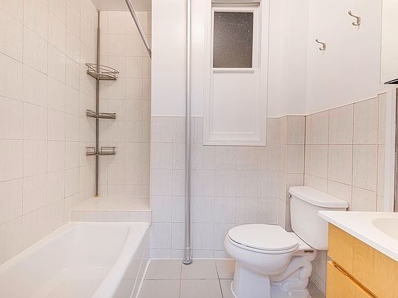 3rd image of 242 Mulberry St #21