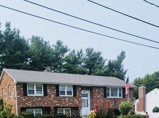 40 S Meadow Ln, Meriden, CT 06450