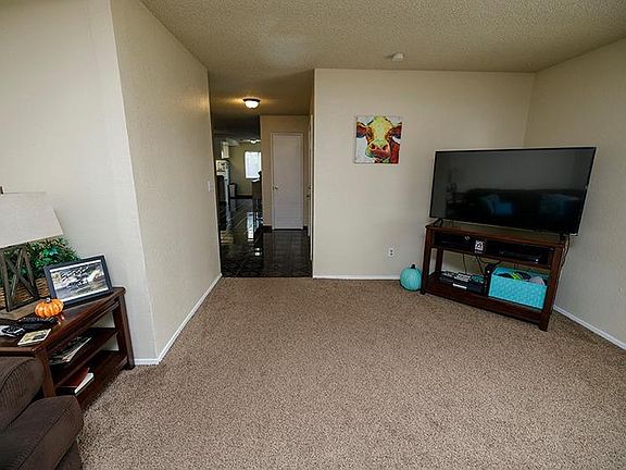 5th image of 1462 D St