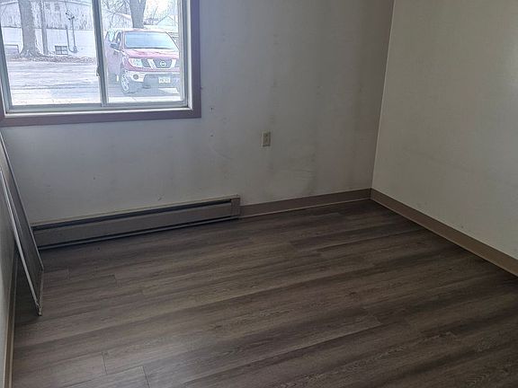 2nd image of 1409 12th Ave #1