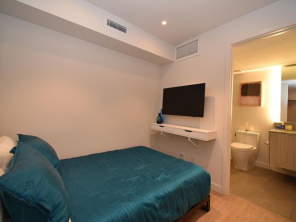 4th image of 1240 10th St #2B