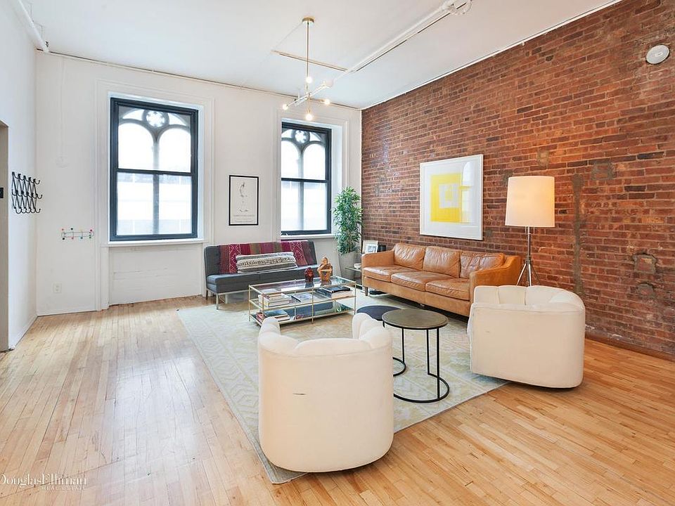 1st image of 81 Murray St APT 5