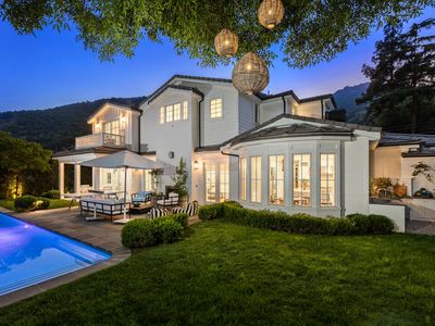 3348 Mandeville Canyon Rd, Los Angeles, CA, 90049