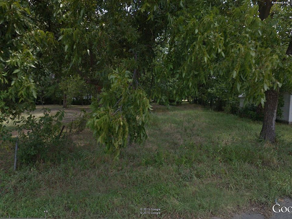 1st image of 610 Railroad Ave