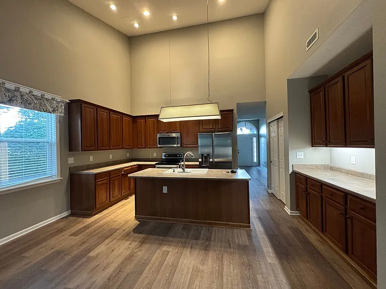 13373 Grosbeak Ct — Photo 3