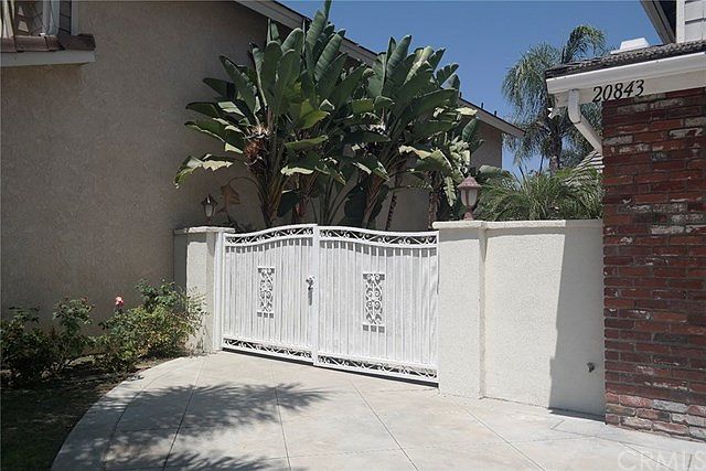 1st image of 20843 E Cliffside Ln