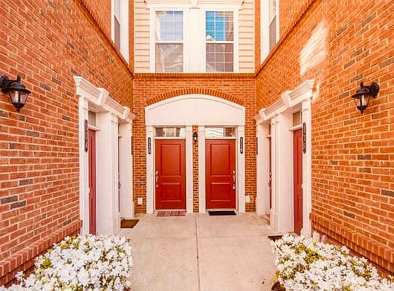 4th image of 23315 Milltown Knoll Sq #116