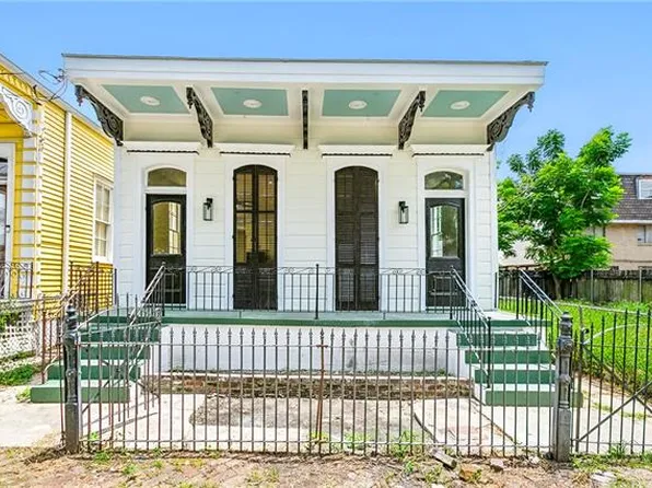 819 3rd St, New Orleans, LA 70130