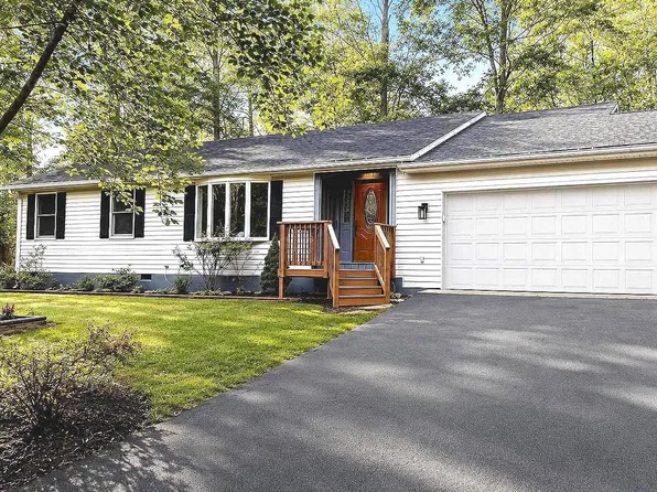 808 Mount Pleasant Dr, Locust Grove, VA 22508