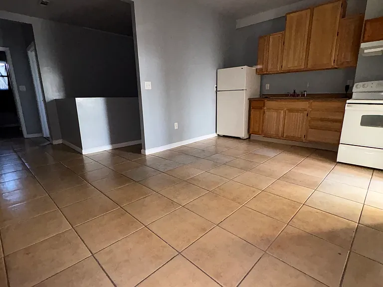 1016 W Lanvale St #3 — Photo 2